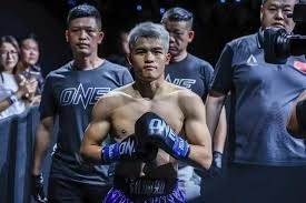 手球进球了！郭艾伦晒视频踢足球：丢人了！